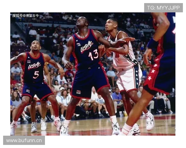 恶意犯规判定标准解析：NBA与FIBA规则对比